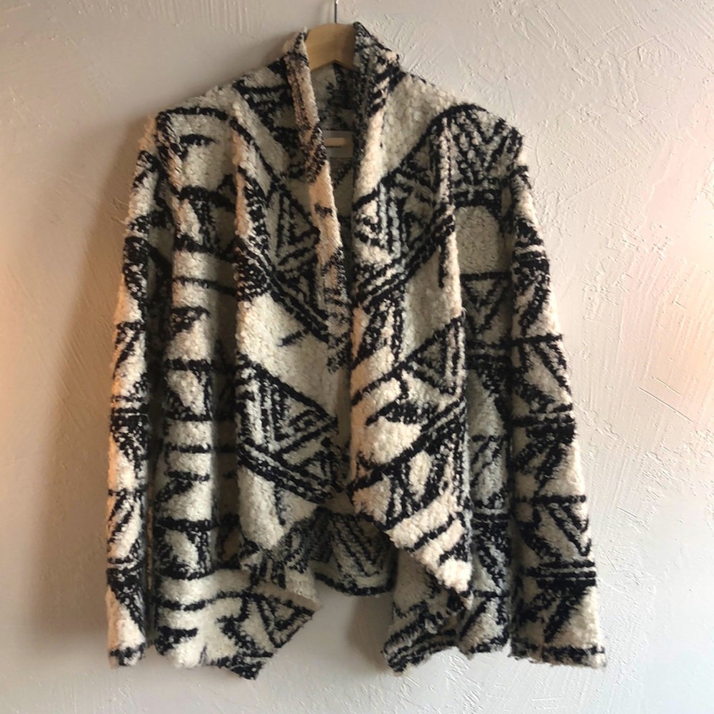 BB Dakota✨Black & White Aztec Jacket